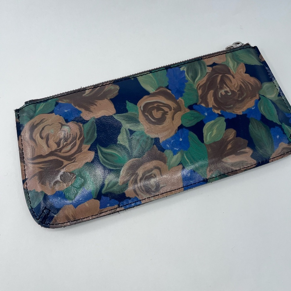 Patricia Nash Floral Wallet Blue Sky Rose (can attach strap to be wristlet)